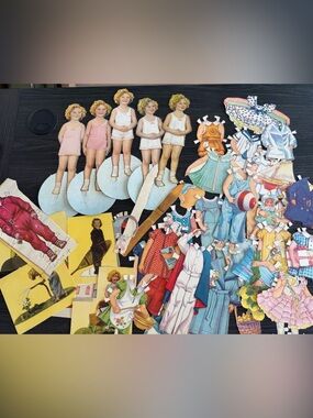 Vintage 1934 Saalfield SHIRLEY TEMPLE paper dolls and dresses #2112